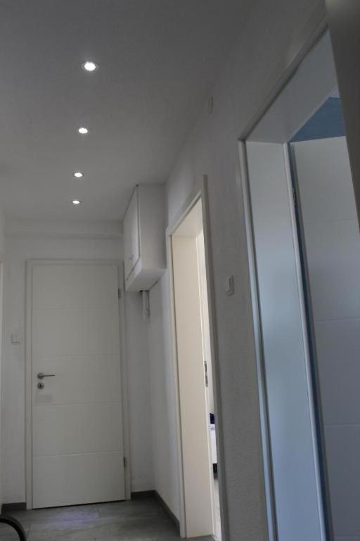 Seahome Apartment
